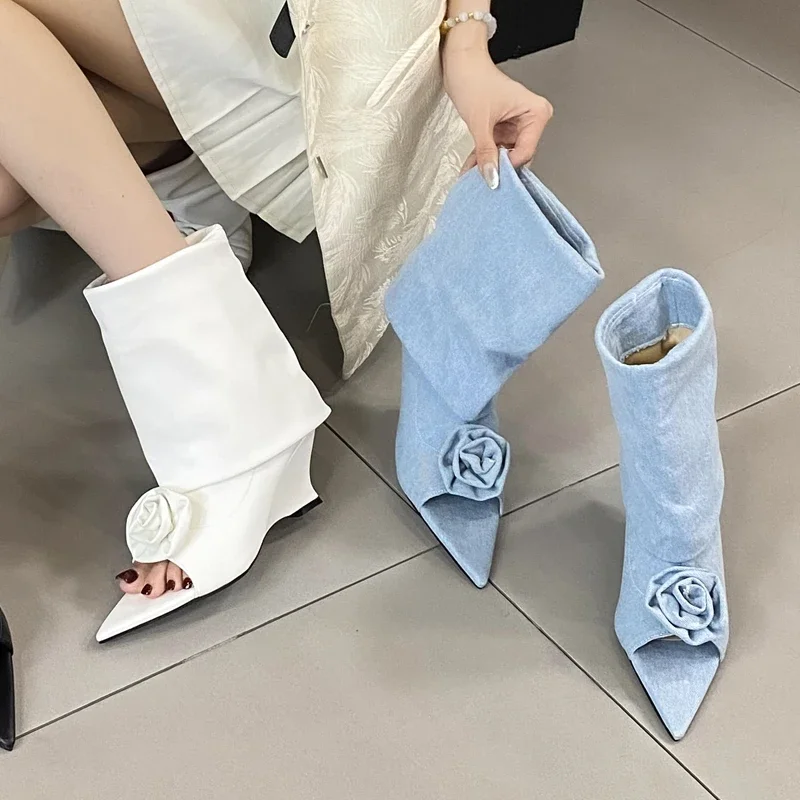 Street Fashion Denim - Fashion Street Style Design Flowers Peep