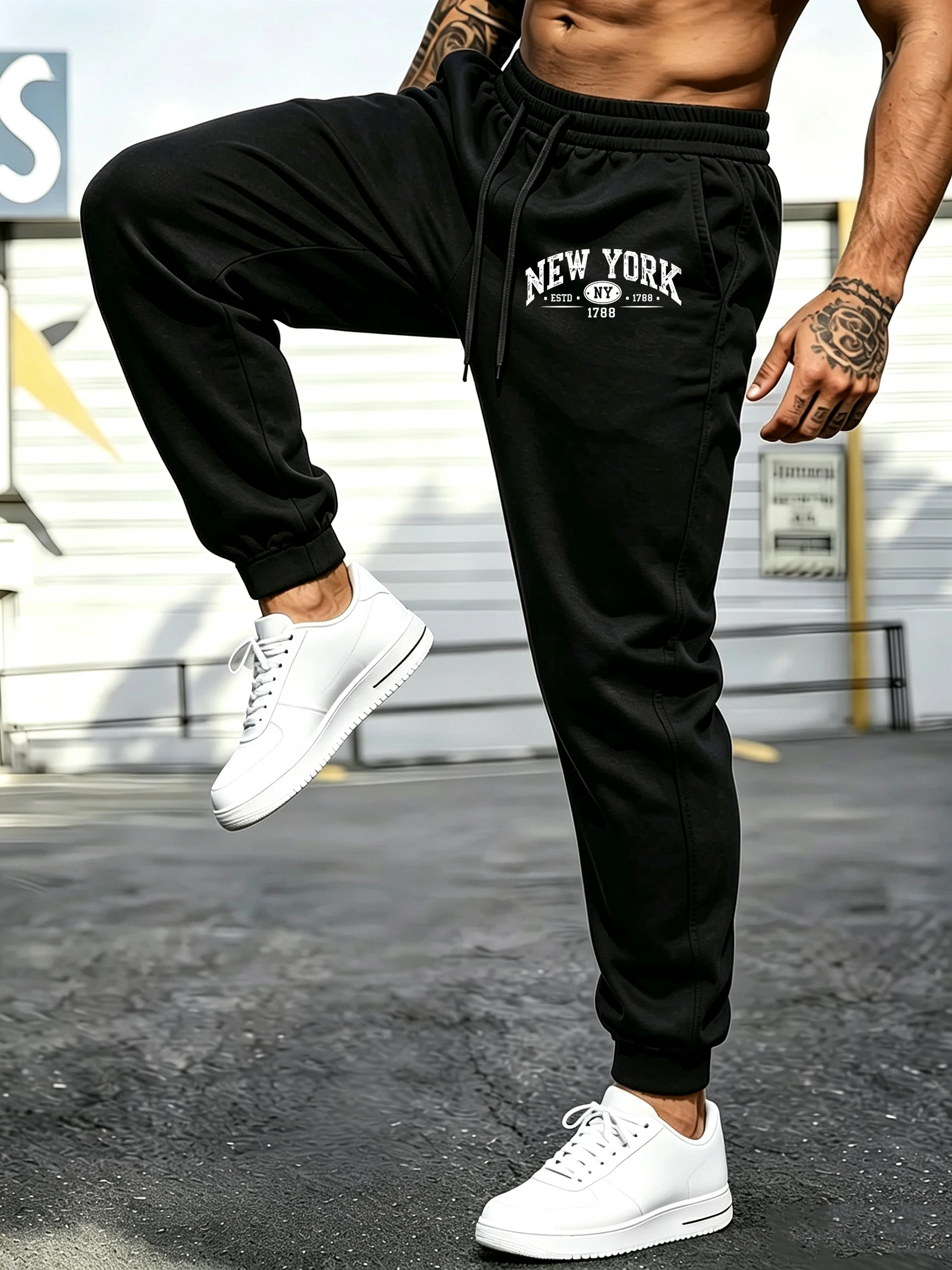 Men's jogging trousers, New Yo - Street Style New York Fashion review and price